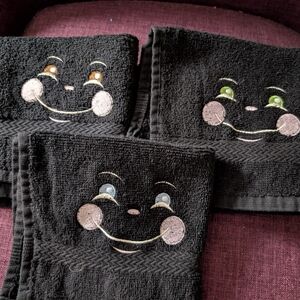 Black Towels with Smiling Face Embroidery